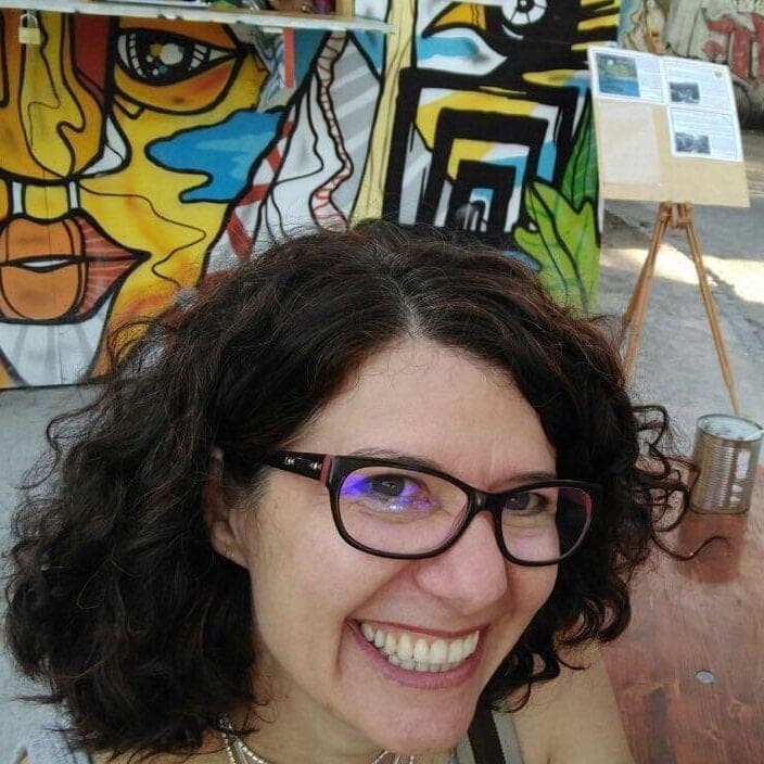 Rosangela Helena Loschi